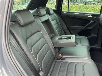 Volkswagen Tiguan 1.5 TSI 150pk aut + f1 R-Line - pano - virtual - stuurverw - leer + stoelverw - line + front + side + park assist picture 64