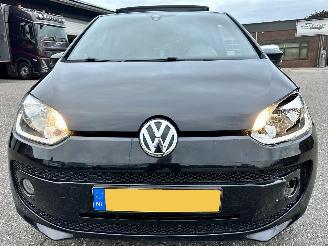 Volkswagen Up! 1.0 60pk High Up! Bluem. 5drs - nap - pano  - leer - stoelverw - airco - cruise - pdc - privacy glass picture 79