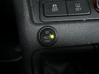 Volkswagen Up! 1.0 60pk High Up! Bluem. 5drs - nap - pano  - leer - stoelverw - airco - cruise - pdc - privacy glass picture 14