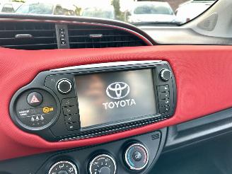 Toyota Yaris 1.3 VVT-i 99pk aut + f1 Dynamic - 48dkm nap - 1e eig - navi - cam - pdc v+a - airco - cruise - parelmoer picture 73