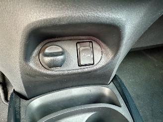 Toyota Yaris 1.3 VVT-i 99pk aut + f1 Dynamic - 48dkm nap - 1e eig - navi - cam - pdc v+a - airco - cruise - parelmoer picture 40