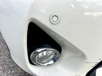 Toyota Yaris 1.3 VVT-i 99pk aut + f1 Dynamic - 48dkm nap - 1e eig - navi - cam - pdc v+a - airco - cruise - parelmoer picture 7