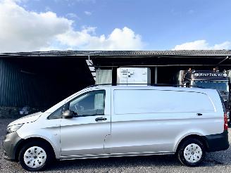 Vaurioauto  commercial vehicles Mercedes Vito 116 CDI 163pk aut + f1 Extra Lang L3 3pers - 2021/5