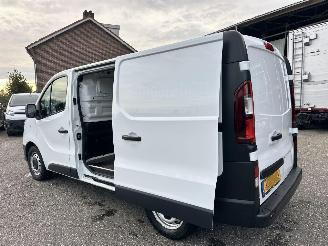 Renault Trafic 2.0 dCi 145pk 6-traps AUT Euro6 T29 L1H1 Comfort 3pers - nap - 1e eig - 2x schuifdeur - navi - airco - cruise - pdc picture 7