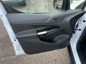 Ford Transit Connect 1.5 TDCI 75pk euro.6 L1 Trend 3Pers - 132dkm nap - airco - cruise - pdc v+a - trekh - imperiaal picture 56