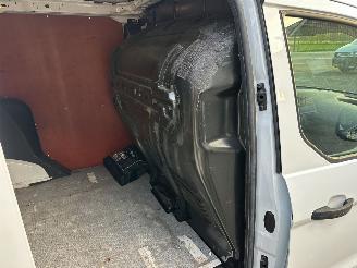 Ford Transit Connect 1.5 TDCI 75pk euro.6 L1 Trend 3Pers - 132dkm nap - airco - cruise - pdc v+a - trekh - imperiaal picture 72