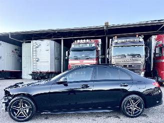 Voiture accidenté Mercedes C-klasse 300e 2023/6