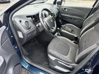 Renault Captur 1.2 TCe 120pk aut Intens - 56dkm nap - 1e eig - keyless - navi - camera - park assist - clima + cruise picture 16