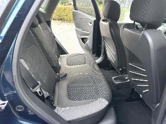 Renault Captur 1.2 TCe 120pk aut Intens - 56dkm nap - 1e eig - keyless - navi - camera - park assist - clima + cruise picture 21