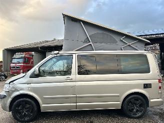 krockskadad bil camper Volkswagen  Gereserveerd California 2.5 TDI 131pk 6-bak - 142dkm nap - elektr hefdak - clima - cruise - pdc - luifel - standkachel 2009/4