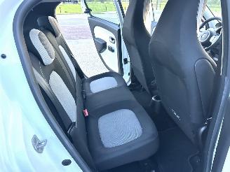 Renault Twingo 1.0 SCe 71pk Collection - 13dkm nap - 1e eig - airco - cruise - elektr pakket - led - aux - usb picture 44