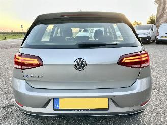 Volkswagen e-Golf 136pk dsg aut Highline - nap - facelift - navi - acc - front assist - cruise - pdc v+a - rijdbaar picture 6
