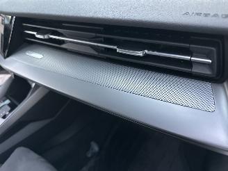 Audi A3 limousine 30 TFSI Hybrid aut + f1 S-Line Comp -nap - 1e eig - kuipstoelen - keyless - front + line assist - camera picture 47