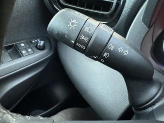 Toyota Yaris Cross 1.5 Hybrid 93pk aut Launch Edition - head up - leer - stuur/stoelverw - elektr klep - front + line + side assist picture 29