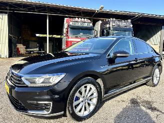 Volkswagen Passat GTE 1.4 TSI aut Highline sedan - nap - navi - acc - front assist - leer + alcantara + stoelverw - pdc v+a picture 2