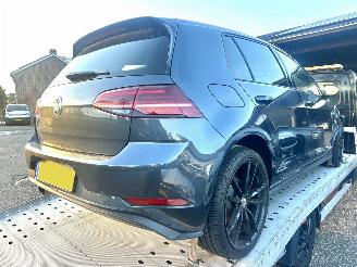 Volkswagen Golf GTE 1.4 TSI PHEV 225pk aut + f1 - pano - 90dkm - navi - carplay - stoelverw - keyless entry + start picture 4