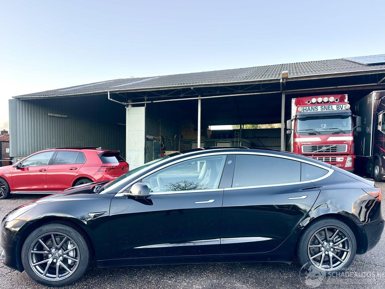 Tesla Model 3 Standard RWD Plus 60kWh 238pk aut - pano - nap - leer - stoelverw - 3x camera - full self driving 3