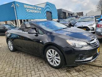 krockskadad bil auto Opel Cascada Cascada 1.6 Turbo AUTOM Innovation  180 PK rijdbaar 2018/7