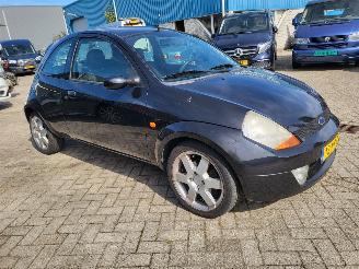 Käytettyjen passenger cars Ford Ka 2 AUTO,S 1 koop sport ka en twingo PRIJS =VAST 2004/1