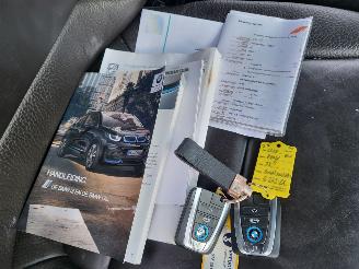 BMW i3 i3 S 120Ah 42 kWh RoadStyle Edition 1 van 1000 nwprijs € 50000.- picture 13