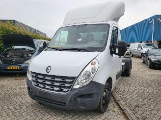 skadebil bedrijf Renault Master Master T35 2.3 dCi L2 BE TREKKER Oplegger geremd 4755 kg 2014/9