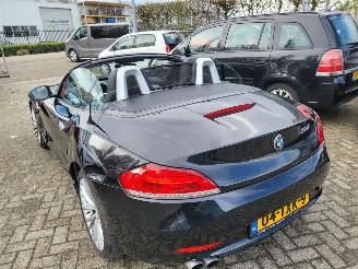 Schadeauto BMW Z4 Z4 6 CIL AUTOM Roadster sDrive23i Executive rijdbaar 2012/4