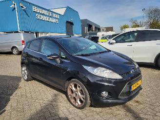 škoda osobní automobily Ford Fiesta 1.6 Ghia 5drs hatchback   goede airco rijdbaar 2009/4