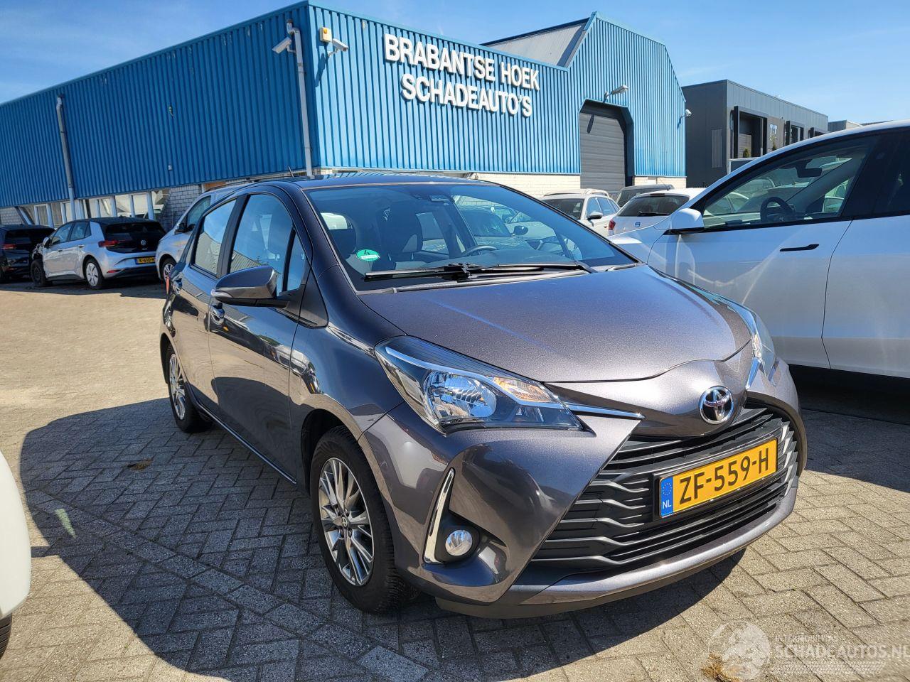 Toyota Yaris 1.0 VVT-i Active  Cool 5drs  rijdbaar