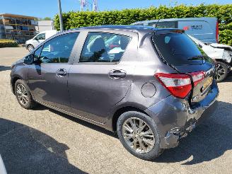 Toyota Yaris 1.0 VVT-i Active  Cool 5drs  rijdbaar picture 17