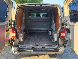 Volkswagen Transporter 128 KW AUT 2.5 TDI Trendline DOUBLE CAB picture 18