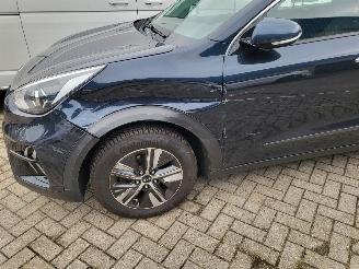 Kia Niro Niro 1.6 GDi Hybrid DynamicLine 1e eigenaar rijdbaar picture 25