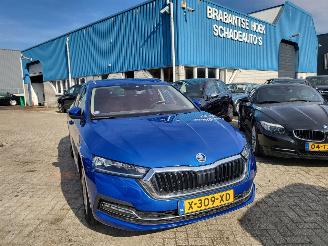 Skoda Octavia Combi 1.5 E hybride -TSI Business Edition Plus autom rijdbaar € 46000.-- nieuw picture 13