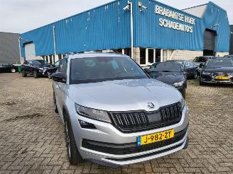 Coche accidentado Skoda Kodiaq kodiaq 1.5 TSI sportline buisness autom rijdbare motorschade 2020/11