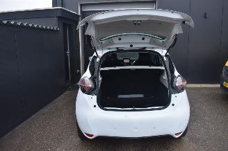 Renault Zoé 52Kwh R135 Intens 3FASE 92%SOH *Navi/CLima/Camera/Stoelverwarming picture 13