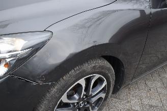 Mazda 2 1.5 Skyactiv-g Dynamic+ 90Pk *Airco/Navi picture 16