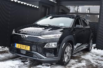 krockskadad bil auto Hyundai Kona 64Kwh EV Fashion 204Pk 3Fase Soh 100% *Navi/Clima/Camera 2020/12