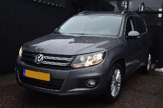 krockskadad bil auto Volkswagen Tiguan 1.4 TSI Sport&Style 160Pk *Navi/Clima/Camera/Stoelverwarming 2014/11