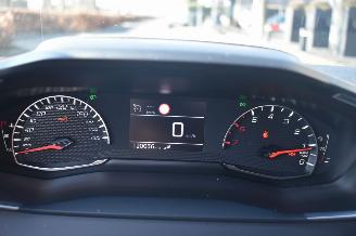 Peugeot 2008 1.2 Puretech Active Pack 102Pk *Navi/Clima/Camera/Stoelverwarming picture 10