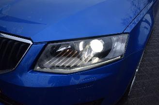 Skoda Octavia 1.6 Tdi Elegance Businessline 105Pk *Navi/Clima/Stoelverwarming/Xenon picture 16
