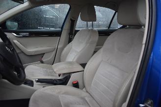 Skoda Octavia 1.6 Tdi Elegance Businessline 105Pk *Navi/Clima/Stoelverwarming/Xenon picture 9