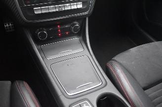 Mercedes A-klasse 1.6 180 Prestige AMG 122Pk *Navi/Clima/Camera/Stoelverwarming picture 12