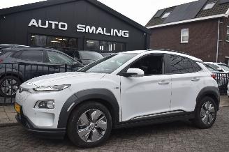 Voiture accidenté Hyundai Kona 64Kwh EV Limeted 204Pk 3FASE 100% SOH *Navi/Clima/Leder/Camera/Stoelverwarming 2020/12