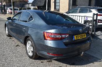 Skoda Superb 2.0 Tdi Business Edition 150Pk *Navi/Clima/Camera/Stoelverwarming/Camera/Xenon picture 4