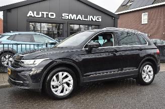 Schadeauto Volkswagen Tiguan 1.5 Tsi Life Business 150Pk *Navi/Clima/Camera/Stoelverwarming 2023/2