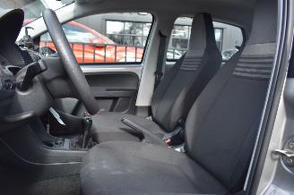Volkswagen Up! 1.0 65Pk *Airco picture 6