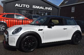  Mini Cooper 1.5 Camden Edition 136Pk *Navi/Clima 2024/2