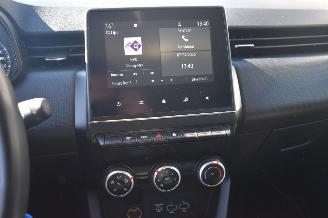 Renault Clio 1.0 Tce 90 Equilibre *Clima/Navi picture 7