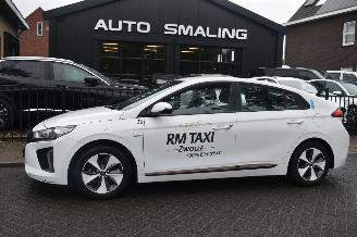 Voiture accidenté Hyundai Ioniq Comfort EV 120Pk *NAvi/Clima/Camera 2018/8