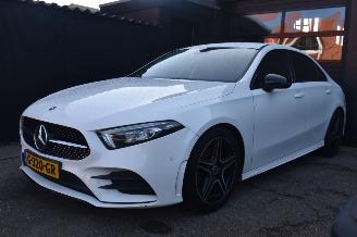 Coche accidentado Mercedes A-klasse 180 Business Solution AMG 136Pk *Navi/Clima/Camera/Stoelverwarming 2019/7