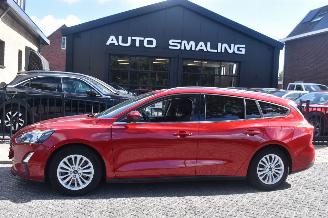 Vaurioauto  passenger cars Ford Focus 1.0 Ecoboost Titanium X Business 125Pk *Navi/Clima/Camera 2020/9